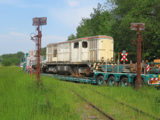 f3